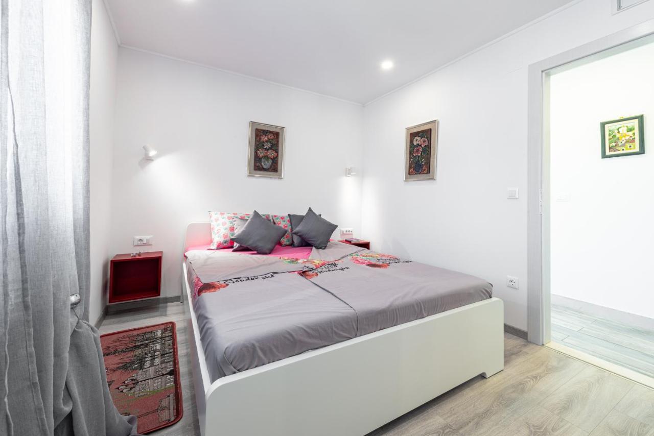 Apartment Bobara Mlini Bagian luar foto